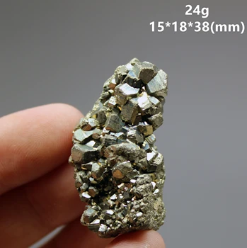 Natūralus Daugelis polyhedral pyrite mineralinių egzempliorių akmenys ir kristalai gydymo kvarco kristalai, brangakmeniai images